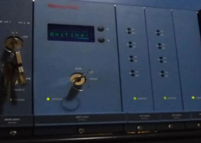 SISTEMA DE PARO POR EMERGENCIA SAFETY MANAGER HONEYWELL